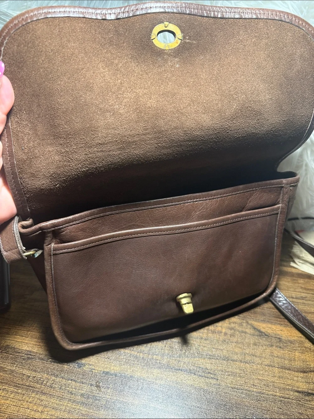 Coach Brown Leather Messenger Bag with Turn-Lock Closure Vintage